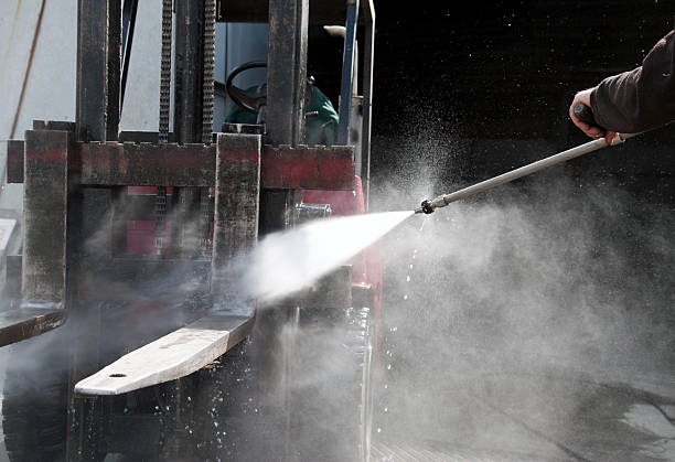 Best Driveway Pressure Washing  in Mansfield, LA